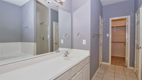 2931 Meadowglen Cove Houston TX 77082