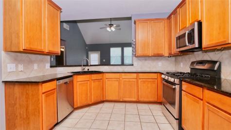 2931 Meadowglen Cove Houston TX 77082