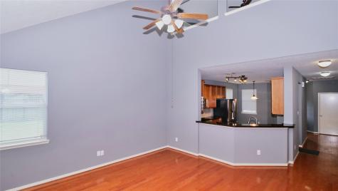 2931 Meadowglen Cove Houston TX 77082