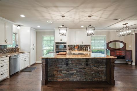 143 Linnwood Drive New Caney TX 77357