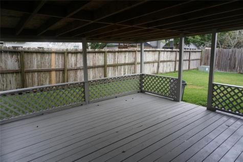 15834 Constitution Lane Friendswood TX 77546