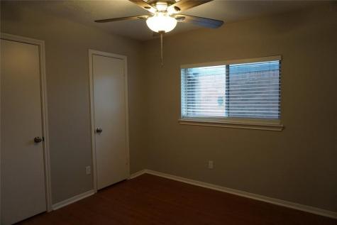 15834 Constitution Lane Friendswood TX 77546