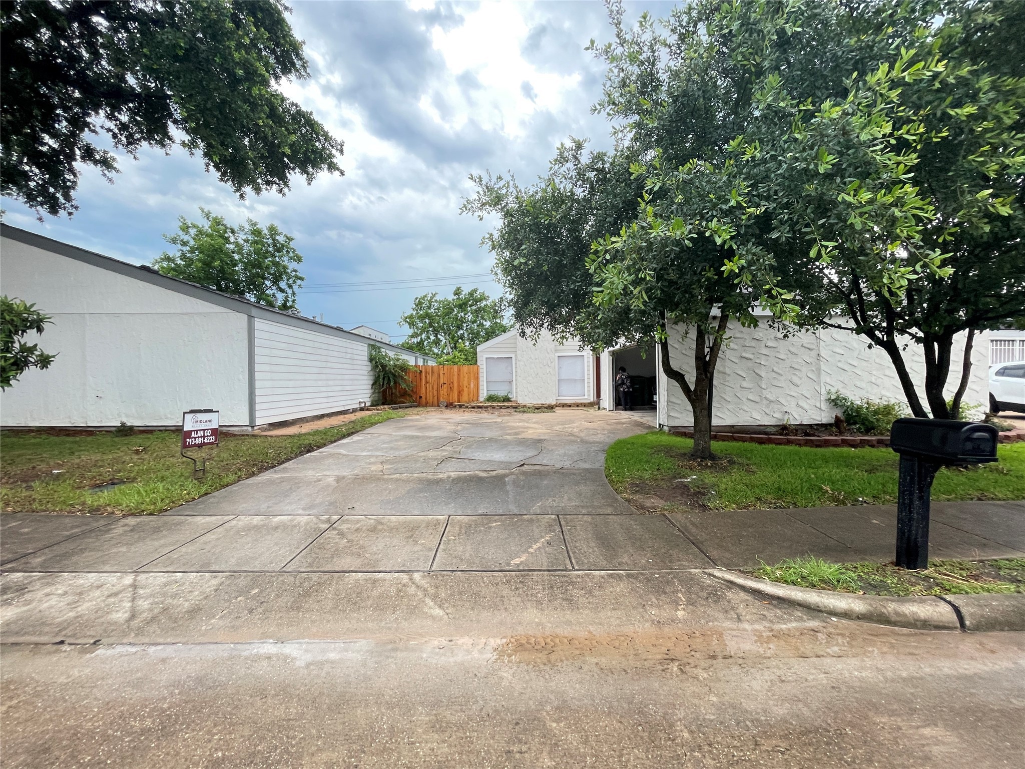 11031 Oakcenter Drive Houston TX 77072