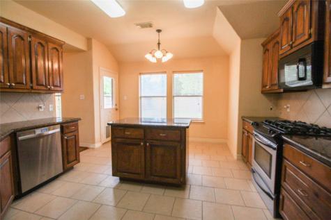 110 Silver Bay Lane Lake Jackson TX 77566