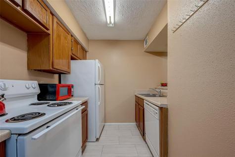 10555 Turtlewood Court 1109 Houston TX 77072