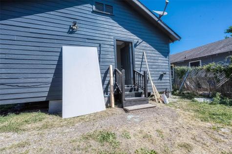4704 Farmer Street Houston TX 77020