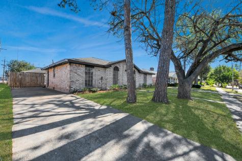 8011 La Roche Lane Houston TX 77036