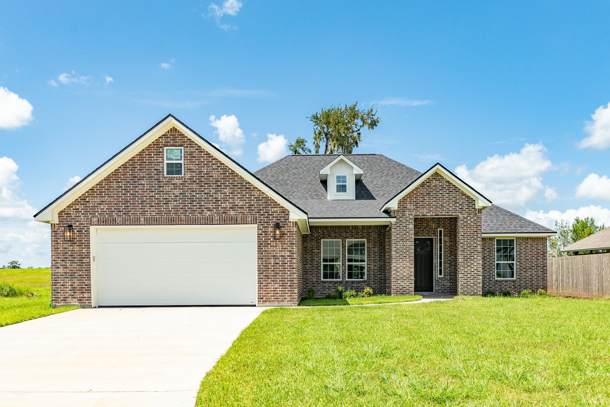 2138 Twin Lakes Boulevard West Columbia TX 77486