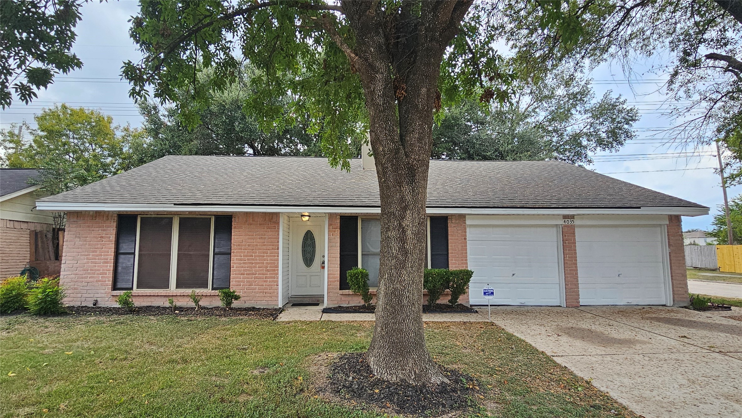 4035 Swinden Drive Houston TX 77066