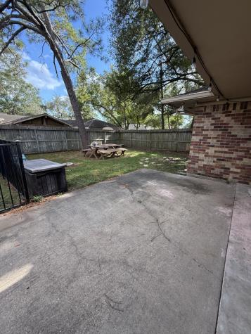 5103 Encino Court Friendswood TX 77546