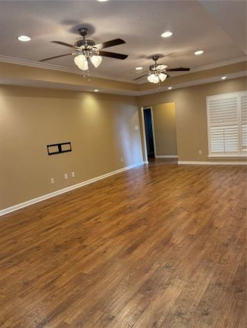 5103 Encino Court Friendswood TX 77546