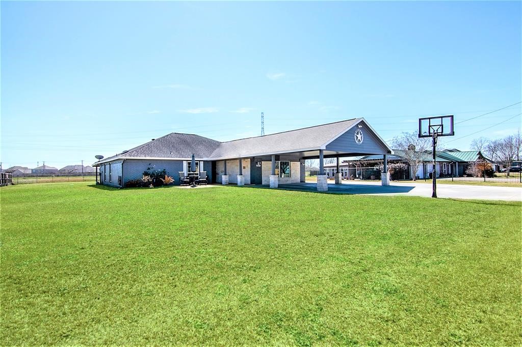 503 County Road 296 Alvin TX 77511