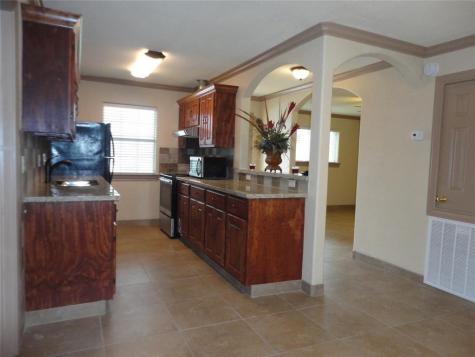 306 S Brownell Street La Porte TX 77571