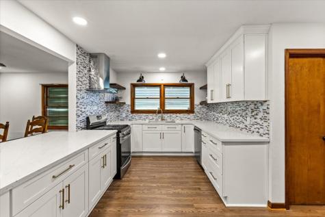 4827 Avenue Q 1/2 Galveston TX 77551