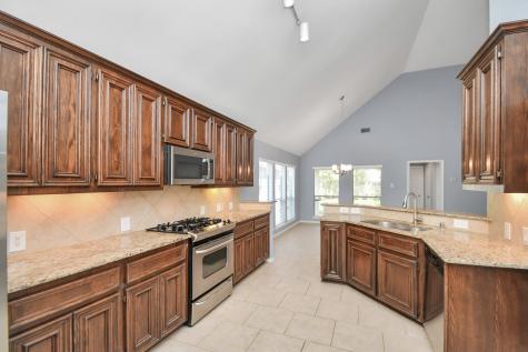 2009 Shore Breeze Drive Pearland TX 77584