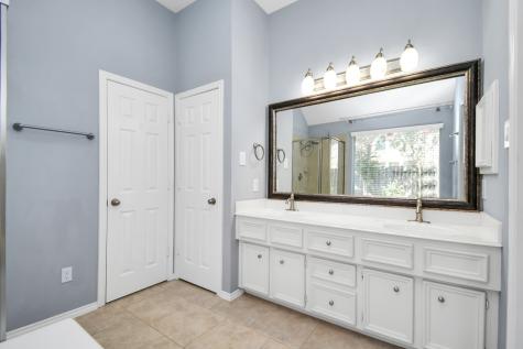 2009 Shore Breeze Drive Pearland TX 77584