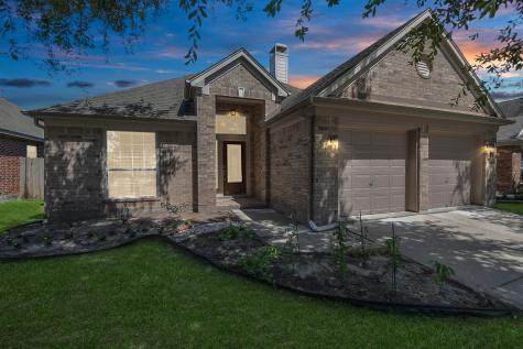 2009 Shore Breeze Drive Pearland TX 77584