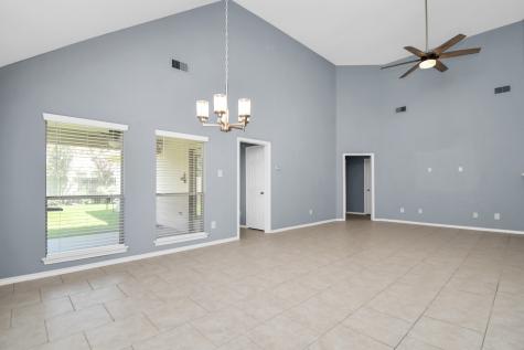 2009 Shore Breeze Drive Pearland TX 77584