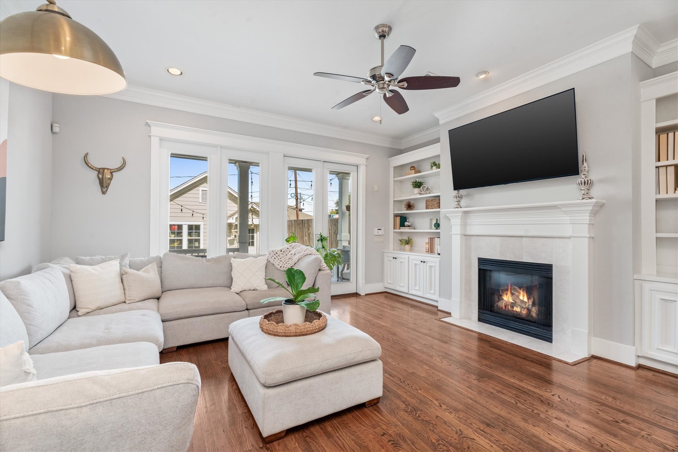 201 W 24th Street Houston TX 77008