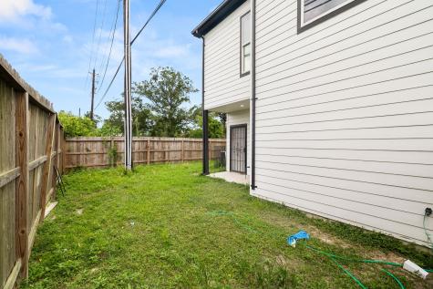 8534 Woodlyn Road Houston TX 77028