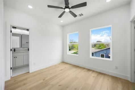 4804 Carmen Street B Houston TX 77033