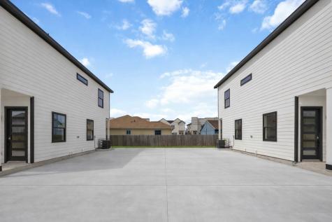 4804 Carmen Street B Houston TX 77033