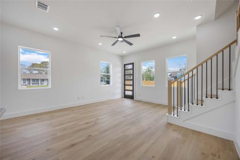 4804 Carmen Street B Houston TX 77033