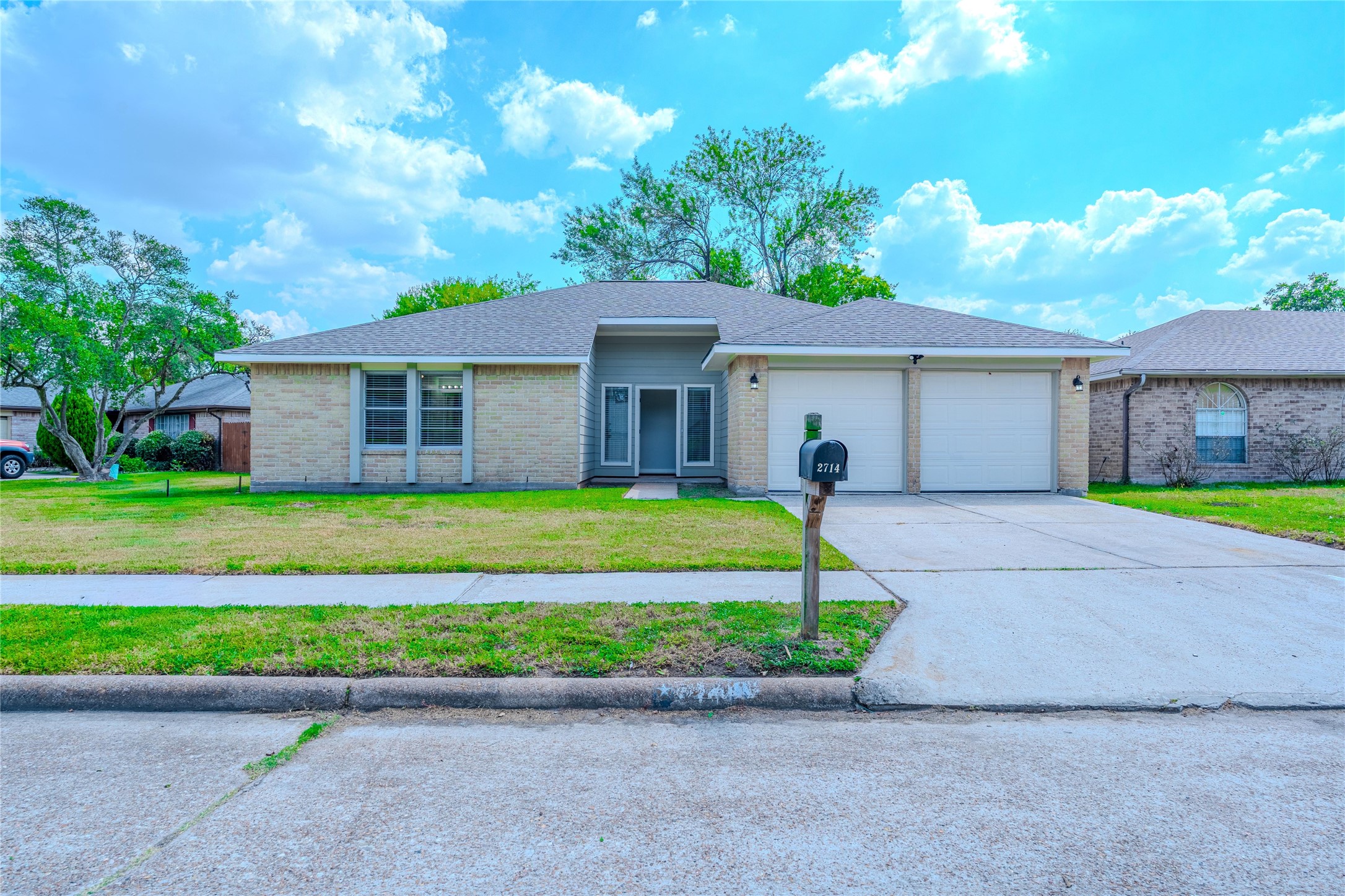 2714 Flintrock Circle Houston TX 77067