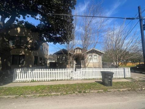 4105 Mckinney Street B Houston TX 77023