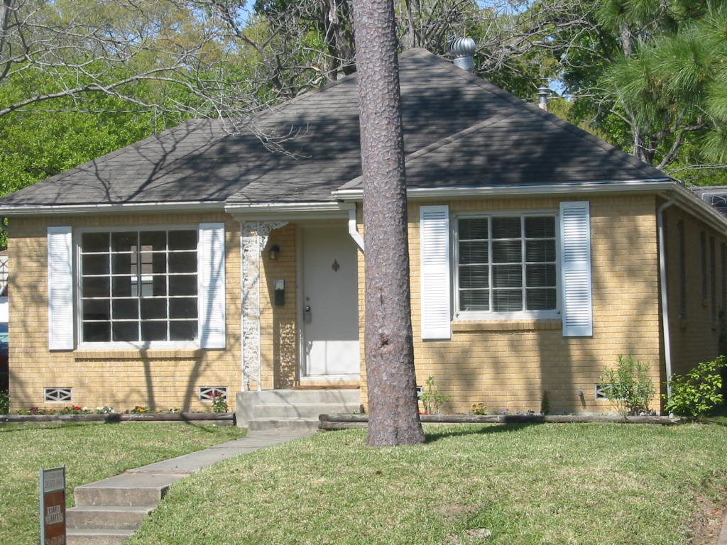 6657 Wildwood Way Houston TX 77023