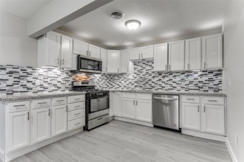 100 17th Avenue N Texas City TX 77590