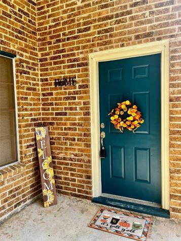 624 Alamo Street West Columbia TX 77486