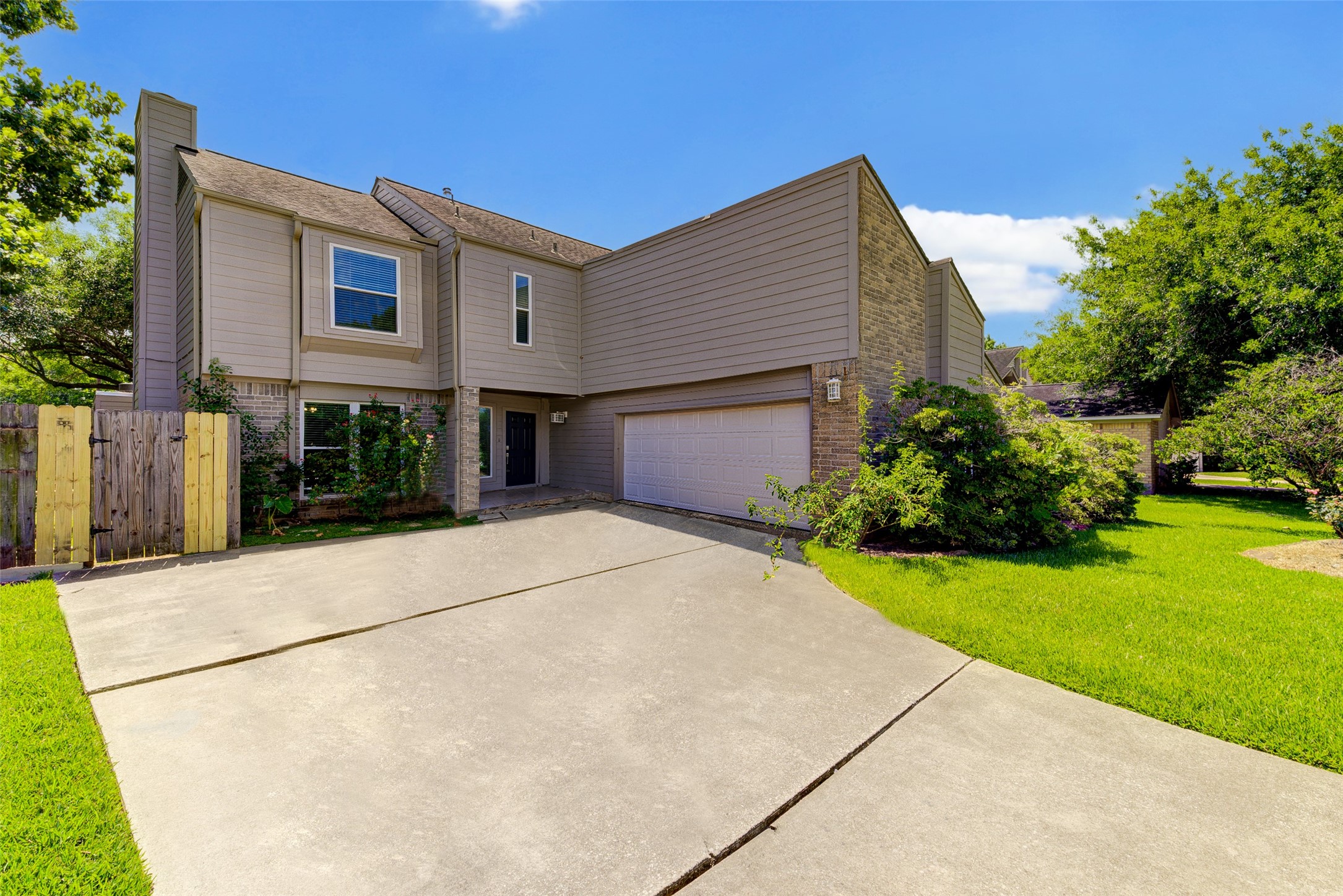 15203 Woodhorn Drive Houston TX 77062