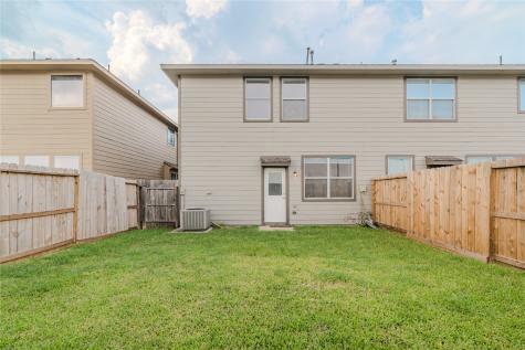 2714 Maybrook Hollow Lane Houston TX 77047