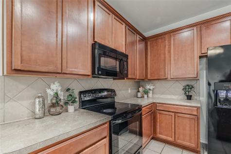 2714 Maybrook Hollow Lane Houston TX 77047
