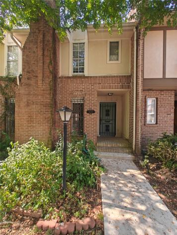 4539 Acacia Street Bellaire TX 77401