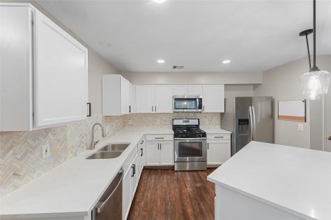 17502 S Summit Canyon Drive Houston TX 77095