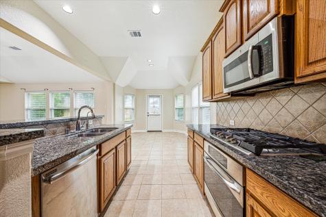12104 Dawn Mist Court Pearland TX 77584
