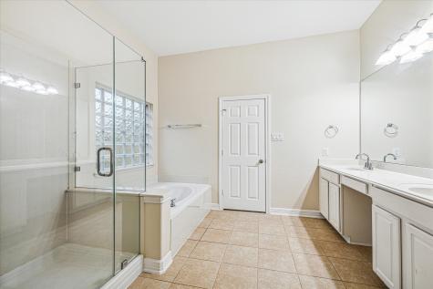 12104 Dawn Mist Court Pearland TX 77584