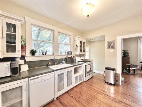 4409 Blossom Street Houston TX 77007