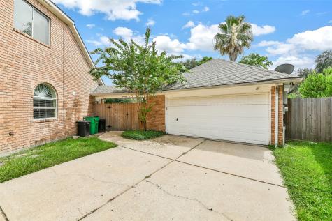 5803 Song Ridge Court Houston TX 77041