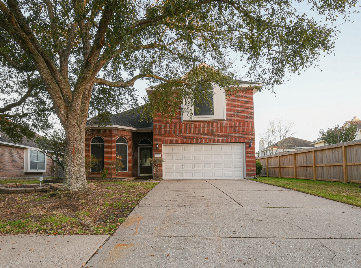212 Rolling Springs Lane Dickinson TX 77539