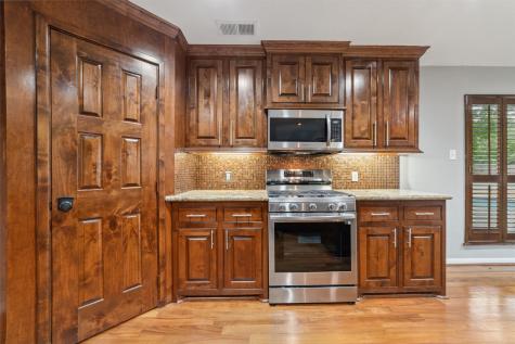 2110 Ridgeway Park Drive Kingwood TX 77339