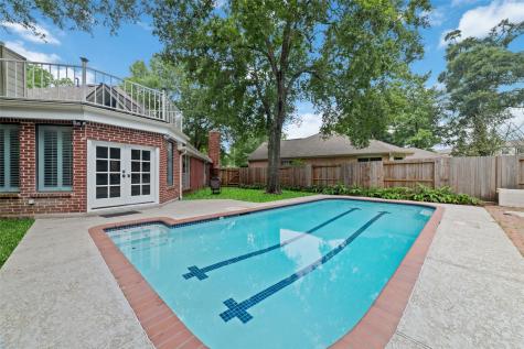 2110 Ridgeway Park Drive Kingwood TX 77339