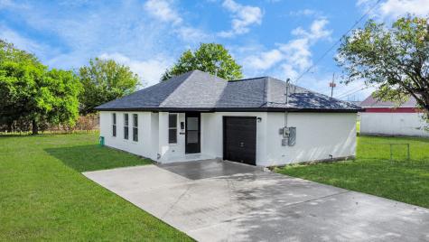 212 N 2nd Street La Porte TX 77571