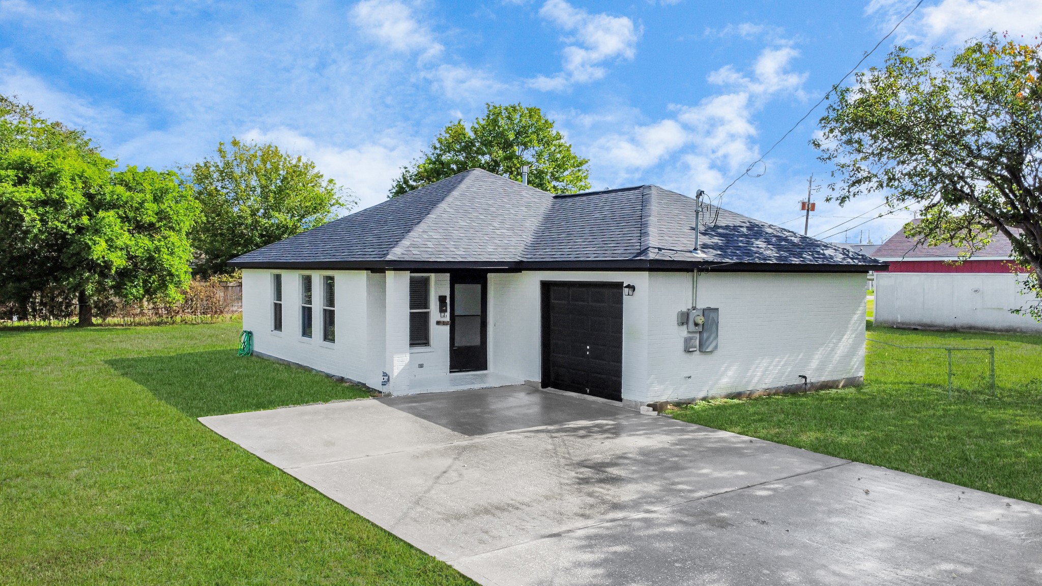 212 N 2nd Street La Porte TX 77571