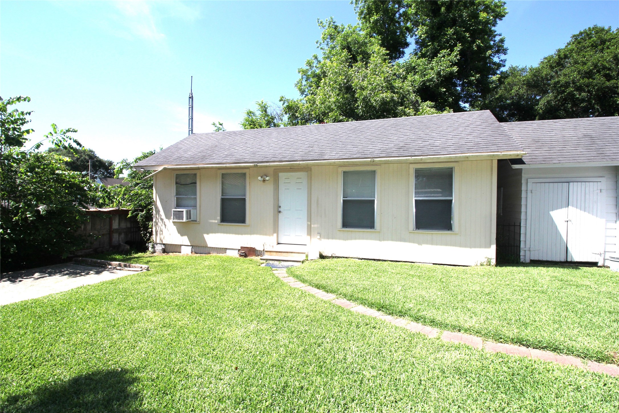 609 Abell Street Wharton TX 77488