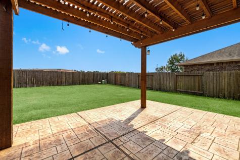 28434 Lockeridge Creek Drive Spring TX 77386