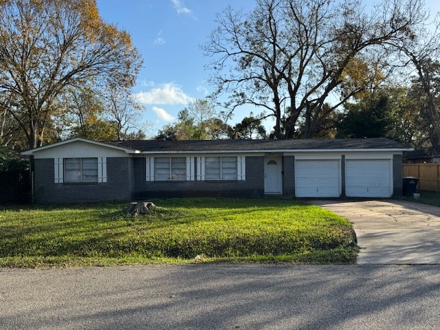1413 W Willis Street Alvin TX 77511