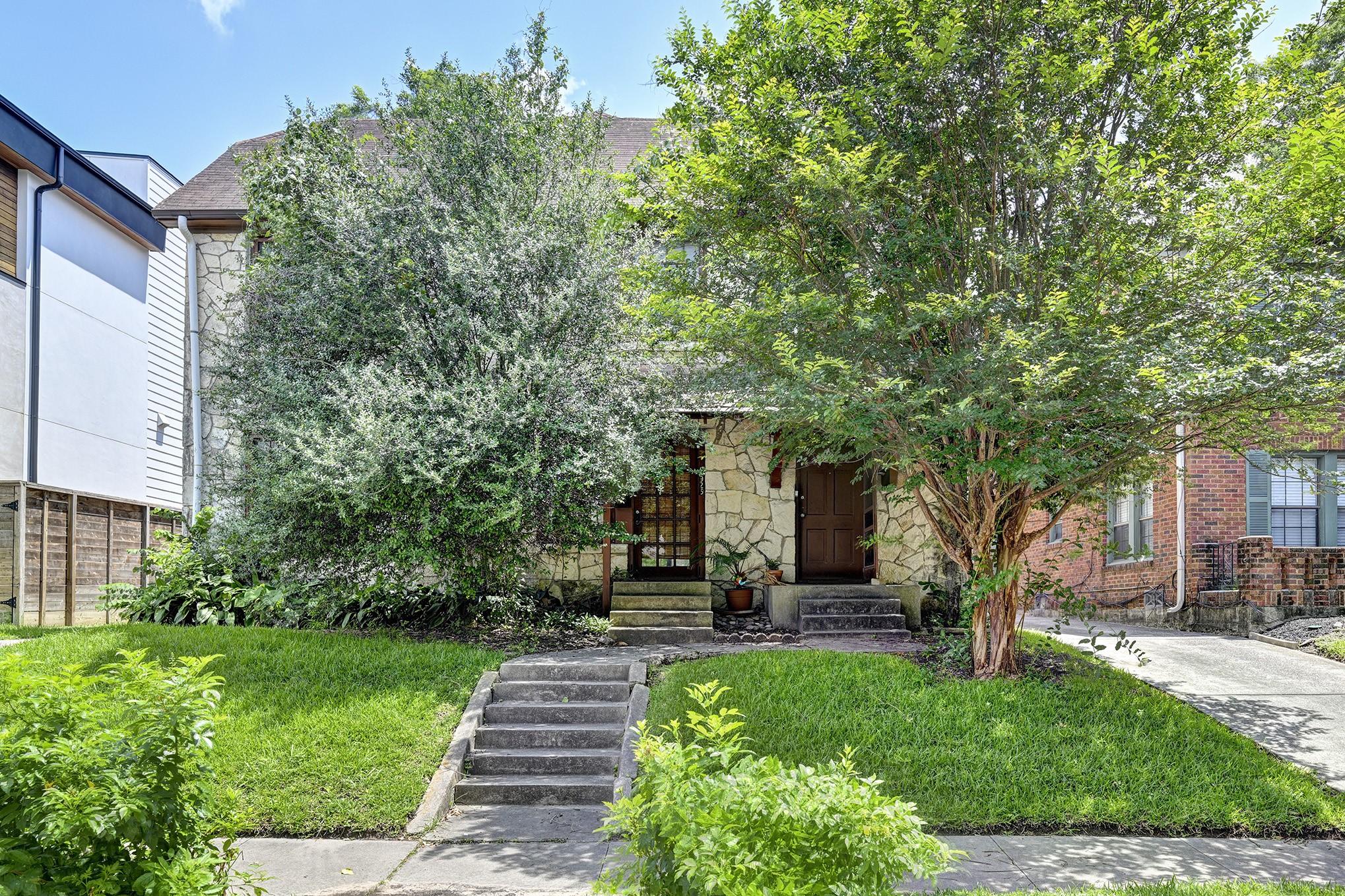 1925 W Mckinney Street Houston TX 77019